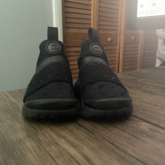 Nike Presto - Picture 2 of 3